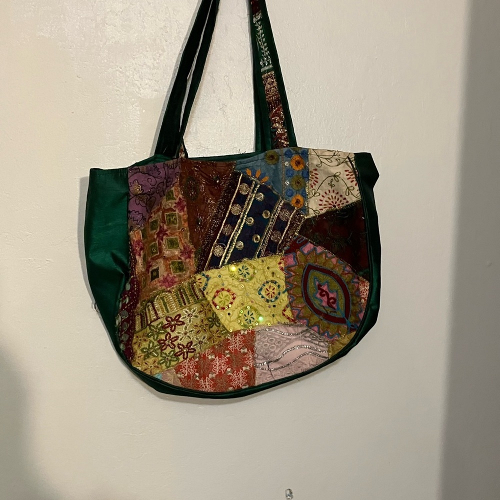 Bohemian patchwork sparkly silk quilted embroidered India shoulder bag metallic - Picture 1 of 9